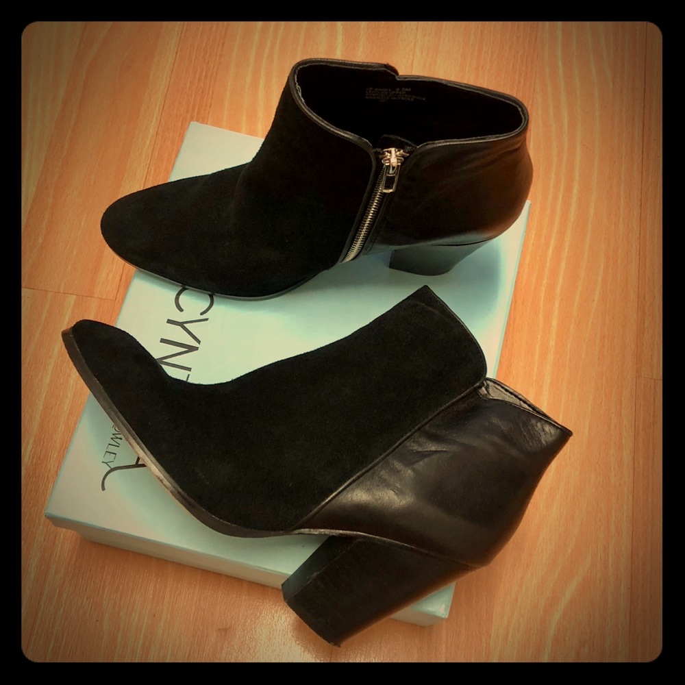 Stunning Side-Zip Leather/Suede Ankle Boots